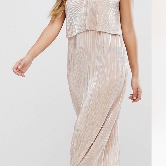 Club L Plisse Metallic Overlay Frill Maxi Dress - Picture 2 of 3